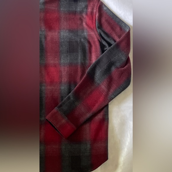 Holiday Ready! Express Men’s Red and Gray Plaid Shirt Jacket medium - Picture 9 of 9